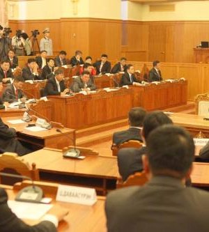 Улсын төсөв 2023 оноос ашигтай гарна хэмээн Засгийн газар тооцжээ