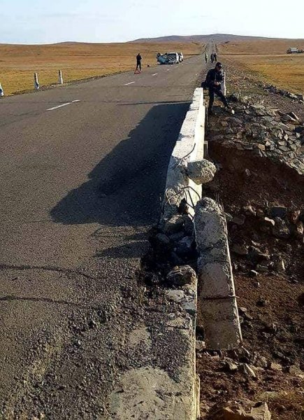 “ЛАНД КРУЗЕР 200” АВТОМАШИН ОНХОЛДОЖ, ТАВАН ХҮН АМИА АЛДАВ