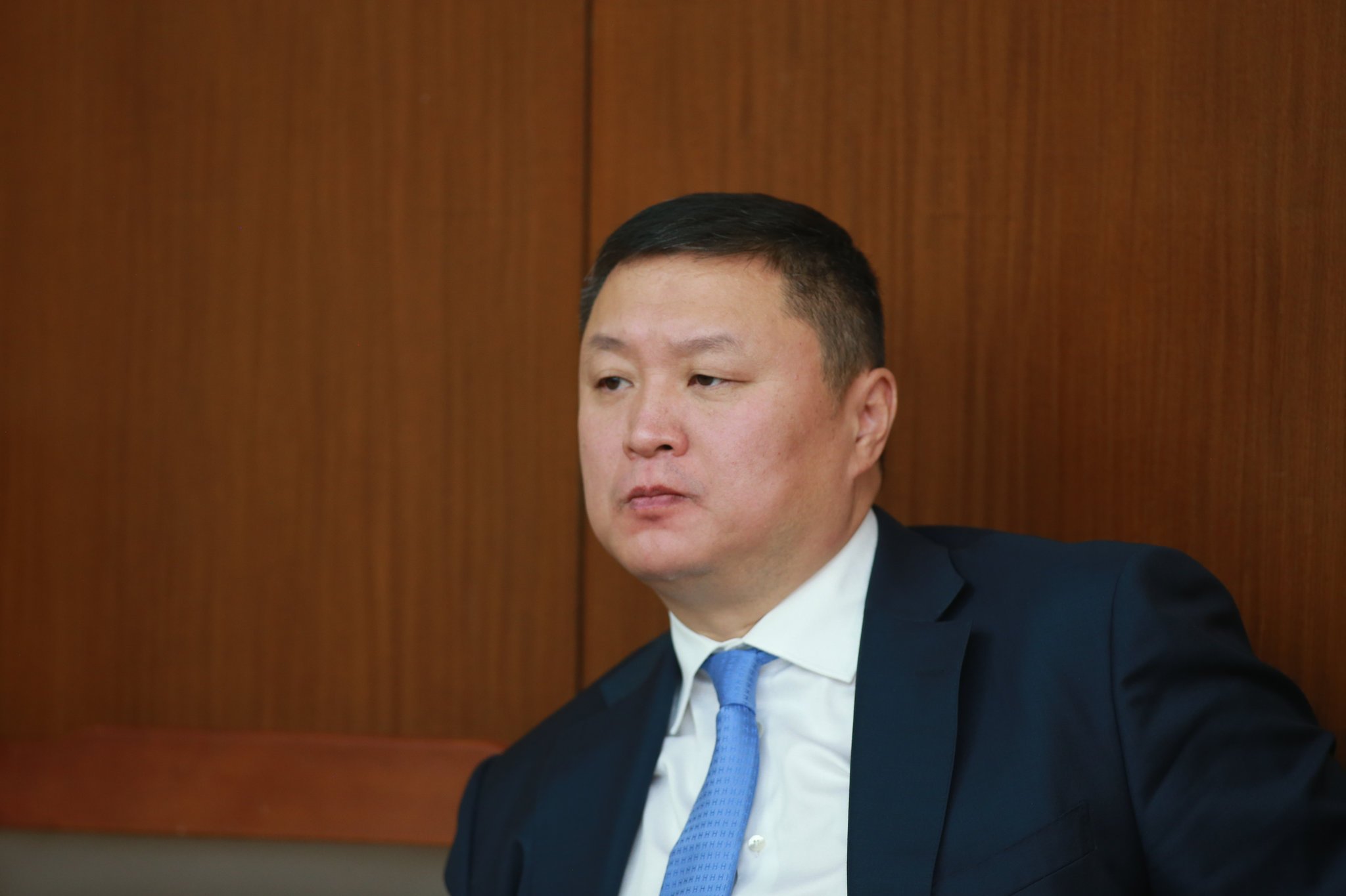 Б.Хурц нарт холбогдох хэргийн шүүх хуралд Ж.Батзандан, Л.Болд оролцох хүсэлт гаргажээ