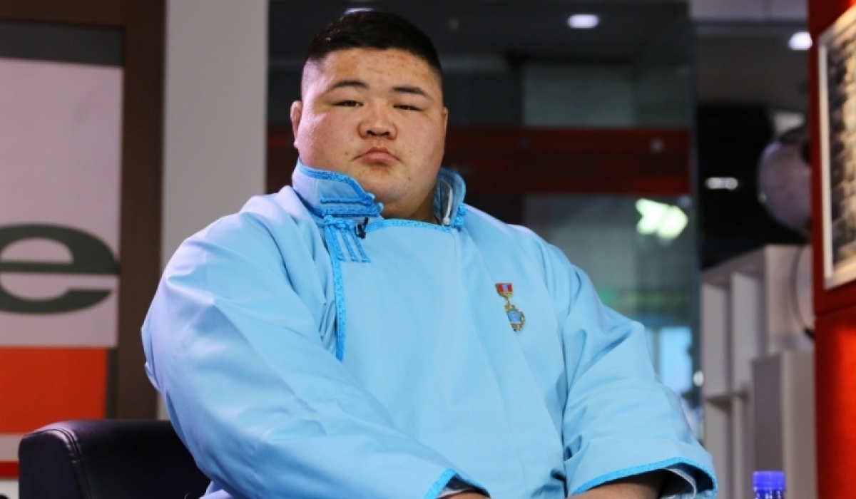 Э.Оюунболд: Би тамирчин хүний хувьд Монгол бөхийн дэвжээг шударга өрсөлдөөний талбар байгаасай гэж хүсдэг