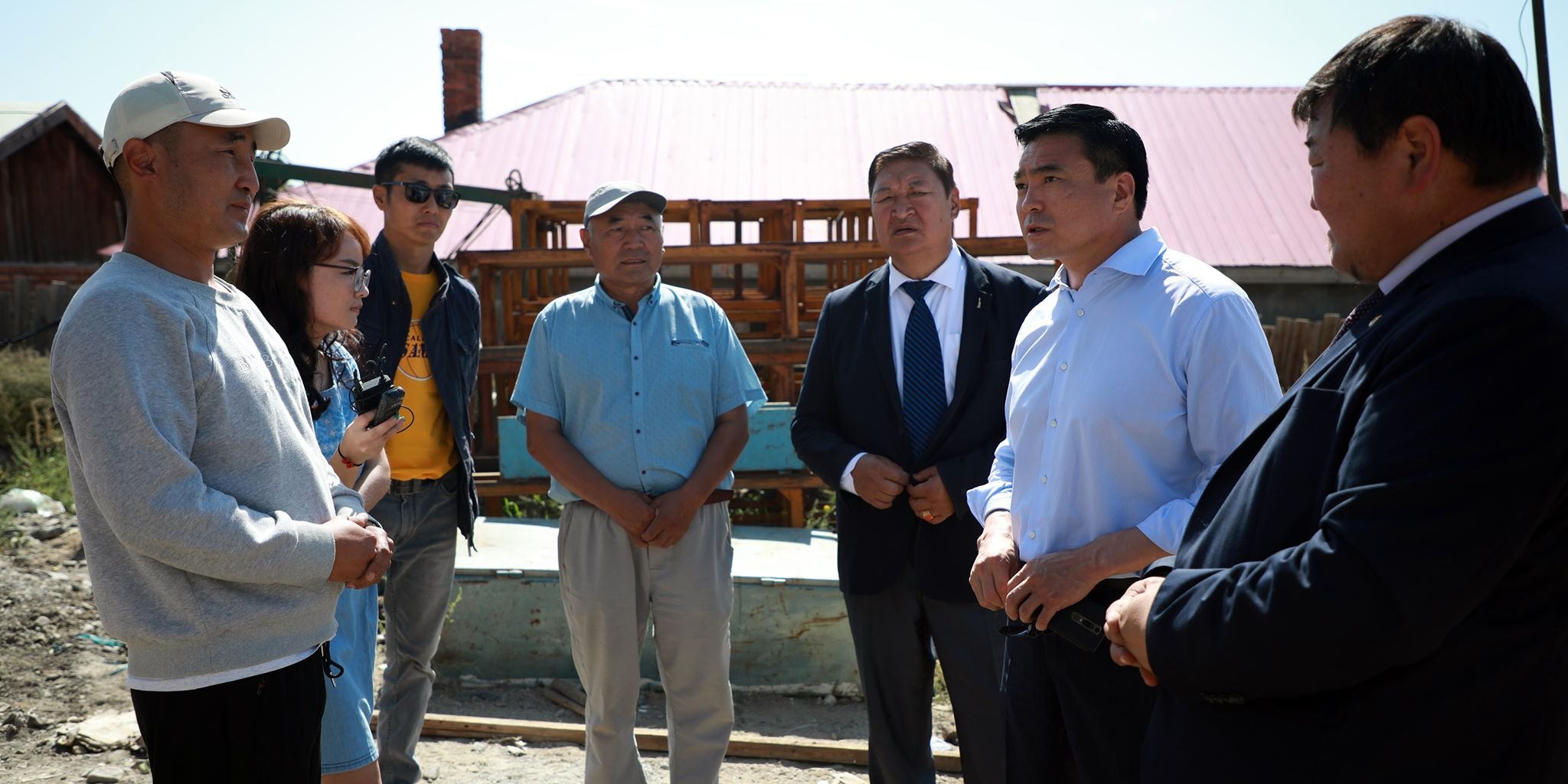 Удаашралтай байгаа барилгын ажлыг шуурхайлах чиглэл өглөө