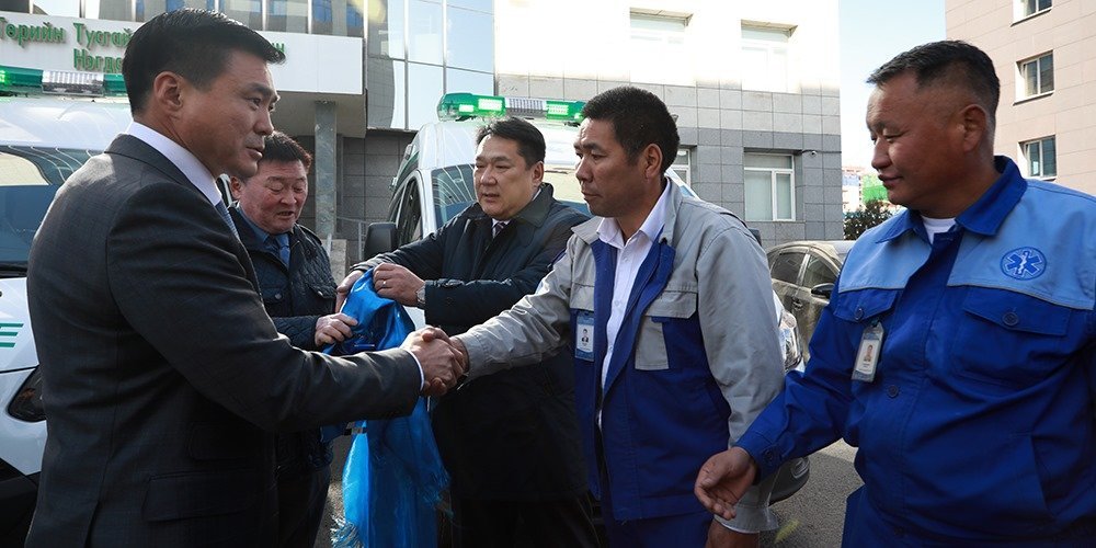 С.Амарсайхан: Нийслэлийн эмнэлгүүдийн түргэн тусламжийн парк шинэчлэлийг 50-60 хувьд хүргэнэ