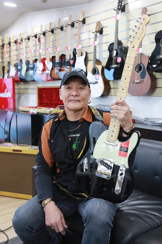 Гитарчин Рок мангас Мөнхсайхан 