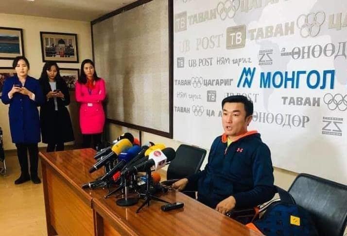 Иргэнд хэрэг тулгасан цагдаагийн албан хаагчдыг халжээ