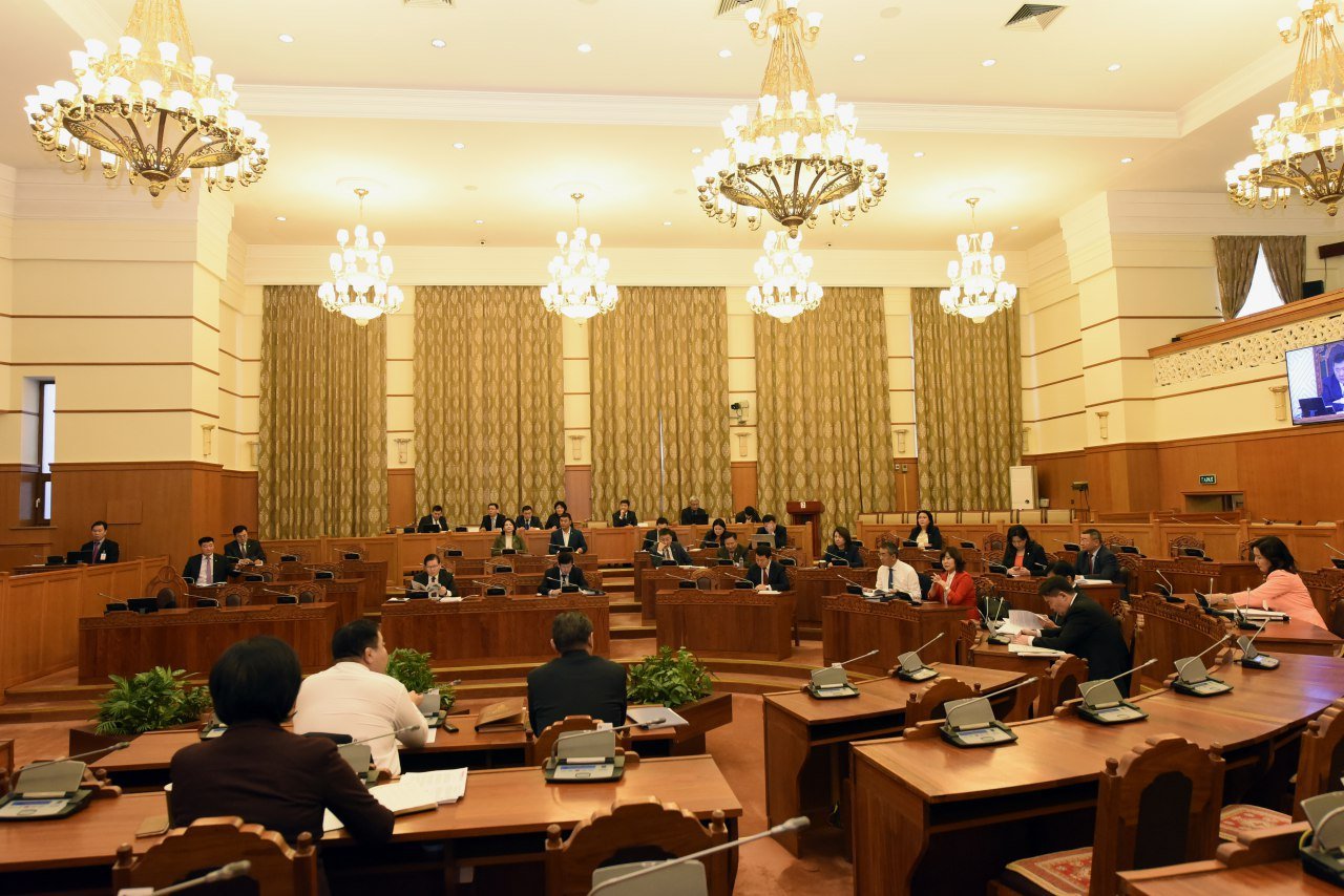 Ирэх оны төсөв, зарцуулах хөрөнгийг баталлаа