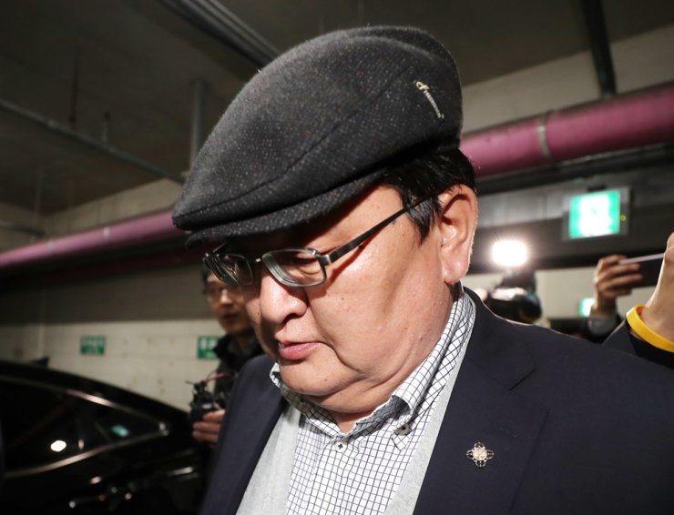 Д.Одбаярыг Үндсэн хуулийн цэцийн даргаас огцрууллаа