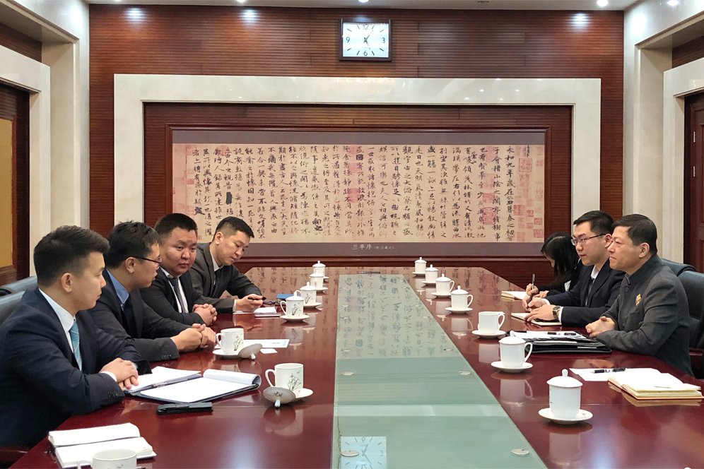 БНХАУ-д ял эдэлж байгаа монгол иргэдийг шилжүүлэн авах асуудлаар ярилцлаа