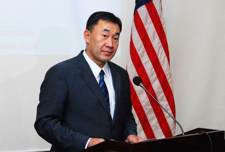 Оффшорт мөнгө угаасан Элчин сайдын нэр ил боллоо