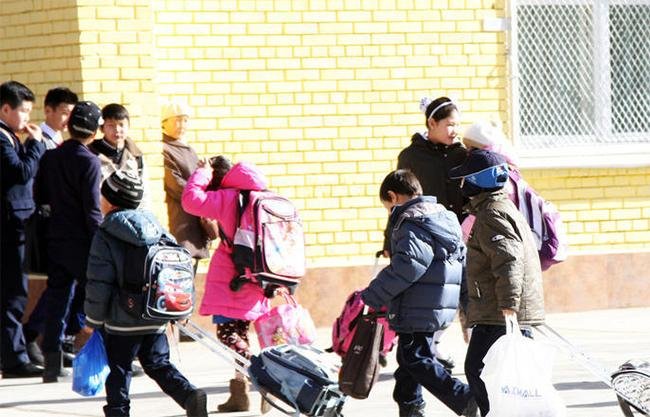 Нийслэлийн сурагчдын амралтыг долоо хоногоор сунгалаа