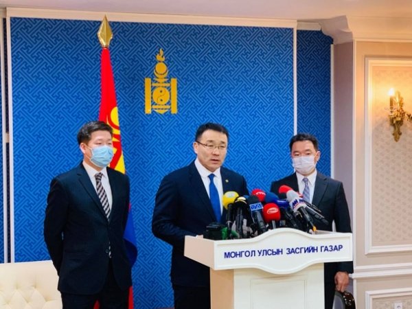  Д.Сумъяабазар: Дөрөвдүгээр сарын 15 гэхэд шатахууны үнэ 200 төгрөгөөр буурна