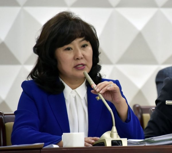 Д.Сарангэрэл: Коронавирусийн 10 тохиолдол зөөвөрлөгдөн орж ирсэн ч энэ нь манай улсад тархахгүй гэсэн баталгаа биш