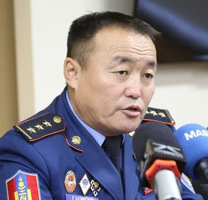 Г.Нэргүй: Стандартын зууханд зөв галлагаа хийж, угаар мэдрэгчээ салгамааргүй байна