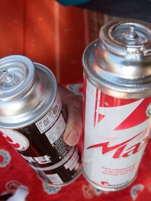 Өсвөр насны хүүхэд газ үнэрлэсний улмаас нас баржээ