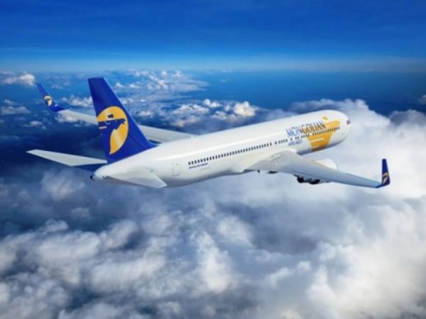 Токио-Улаанбаатар чиглэлийн тусгай үүргийн онгоц 15.40 цагт газардана