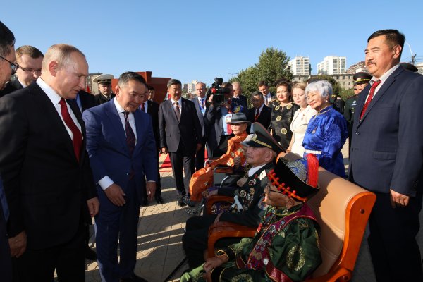В.В.Путин: Ялалт байгуулахад Монгол Улсын оруулсан хувь нэмрийг Оросын ард түмэн ямагт санан дурсдаг