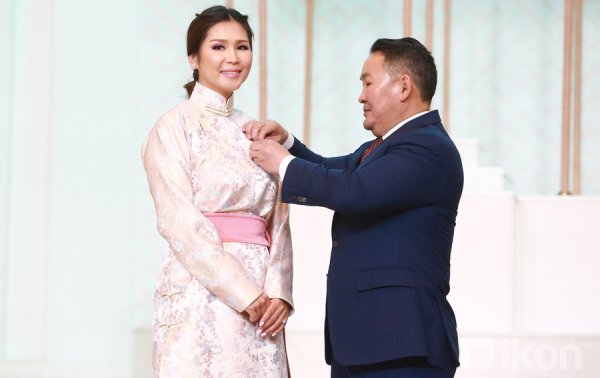 Энэ жил “Эхийн алдар” одон гардуулахгүй