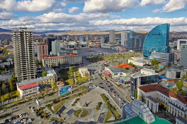 Улаанбаатарт бороо орно