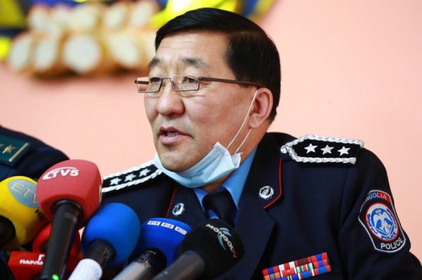 Ж.Амгалан:Гэртээ тусгаарлагдсан зарим иргэд бааранд орж 