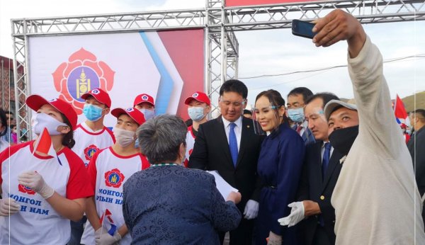 Монгол Улсын Ерөнхий сайд, МАН-ын дарга У.Хүрэлсүх Сүхбаатар дүүргийн иргэд, сонгогчидтой уулзлаа