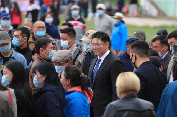 Оюунлаг Завханчууд Очирваань шигээ ариун, хүчтэй төрийг сонгохыг уриалав