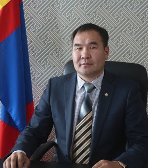 Албан тушаалаа урвуулж, зодоон хийсэн гэх Архангай аймгийн Засаг дарга Ц.Мөнхнасан нарыг маргааш шүүнэ
