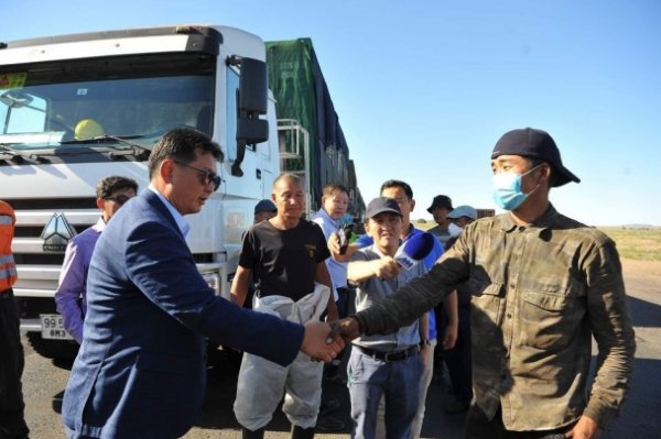 У.Хүрэлсүх: Жилд автозамаар 20 сая тонн, төмөр замаар 30 сая тонн нүүрс тээвэрлэх зорилт тавьж байна