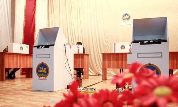 Сонгогчийн саналыг санал авах өдрийн 07:00-20:00 цаг хүртэл хугацаанд авна