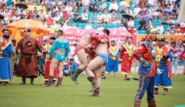 Допингийн шинжилгээнд бүдэрсэн бөх хэн бэ?