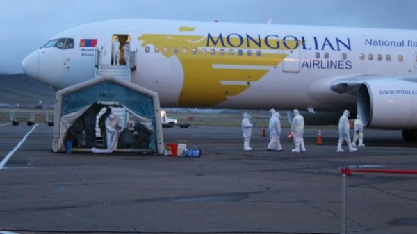 Транзит нислэгээр ирсэн иргэдийг дөрвөн газарт хуваан байрлууллаа