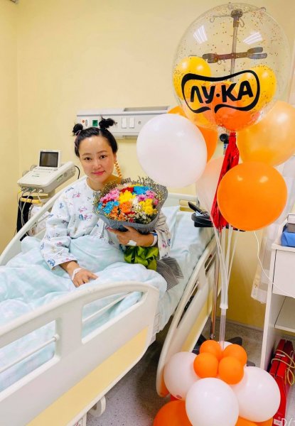 Дуучин Т.Дэлгэрмөрөн охинтой болжээ