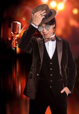 Испани дууны О.Баяржаргал хүүхэн болгонтой хөөцөлдөж 