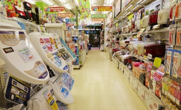 Цахилгаан бараа, гар утасны худалдаа, цанын бааз зэрэг үйлчилгээний байгууллагууд өнөөдрөөс хэвийн ажиллаж эхэллээ