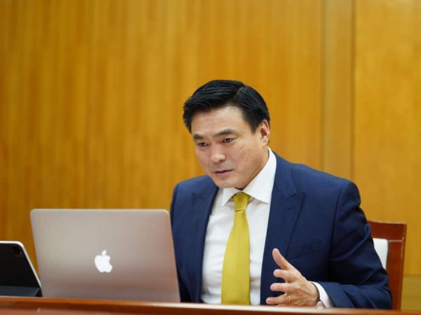 “Файзер”, “Астразенека” вакциныг энэ сард Монгол руу ачуулахаар төлөвлөөд байна