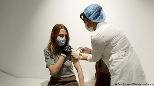 ОХУ коронавирусийн эсрэг 3 дахь вакцинаа бүртгэлээ