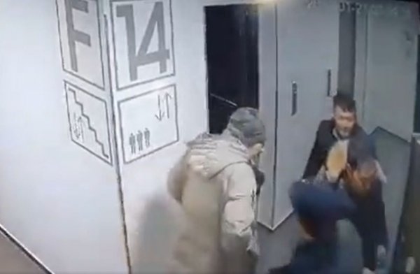 Авлигатай тэмцэх газрын ажилтан П.Чулуунбаатарыг ажлаас нь чөлөөлжээ