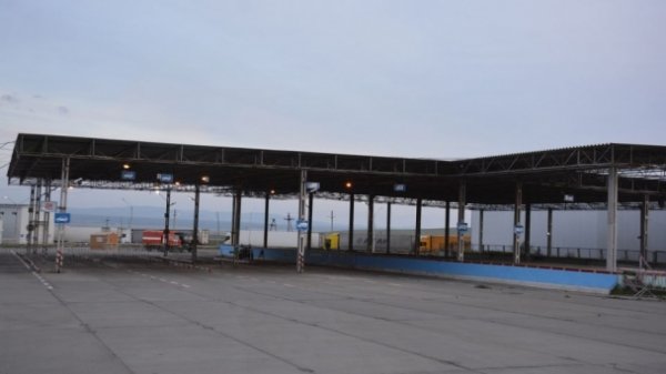 Алтанбулагийн хилээр 49 иргэнийг татан авна