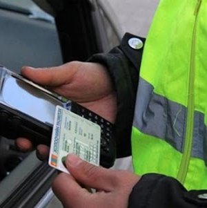 Согтуугаар жолоо барьсан 179 иргэний ЖОЛООДОХ ЭРХИЙГ хаслаа