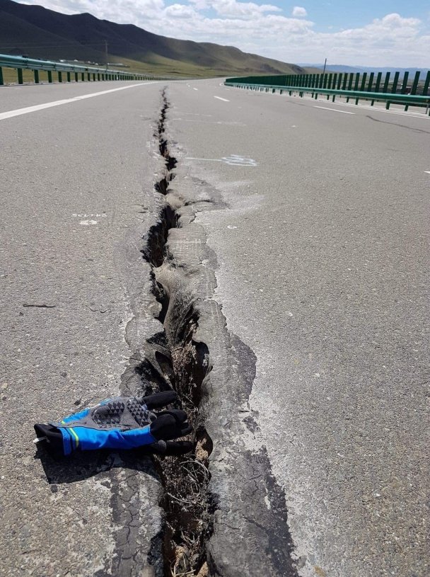 Хоёр жилийн настай 