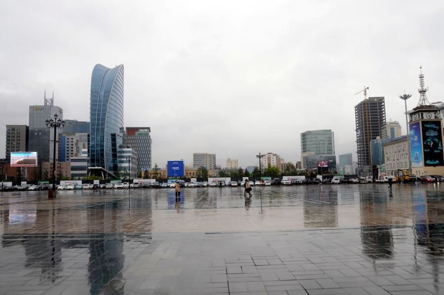 Улаанбаатарт бороо орно, 8-10 хэм дулаан байна