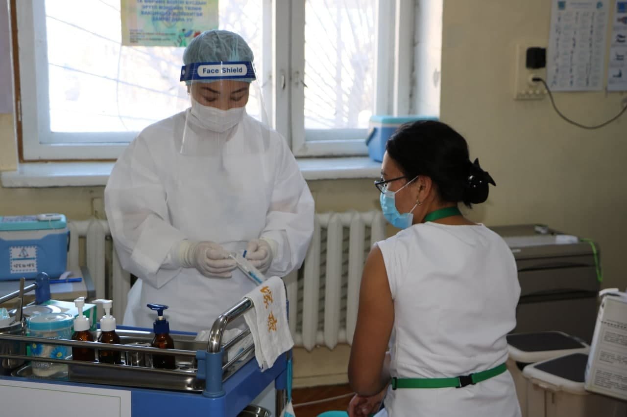 Өнөөдөр 18 цэгт найман мянга гаруй хүнийг дархлаажуулна