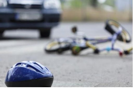 Зам тээврийн ослын улмаас зургаан хүн гэмтэж, нэг хүн нас баржээ