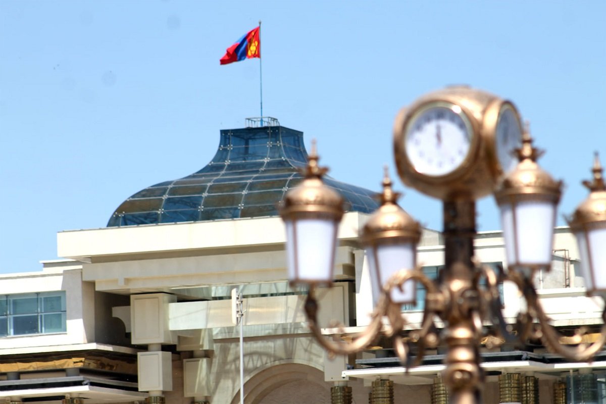 АХБ: Ковидын улмаас Монголын эдийн засгийн өсөлтийн төсөөллийг БУУРУУЛЛАА