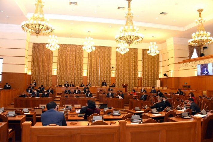 Парламент найм хуралдахдаа 24 хууль хэлэлцэж, шинэ жишиг тогтоох уу?