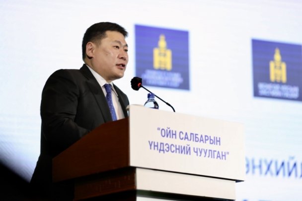 Ерөнхий сайд Л.Оюун-Эрдэнэ: Хүн, мал дайжин эзэнгүйдэх газар нутгийн хэмжээ нэмэгдэх эрсдэл үүсч байгаа нь бодит үнэн