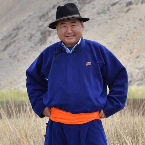 Д.Ганбатыг АН-ын даргаар бүртгүүлэх материалыг Дээд шүүхэд хүргүүлнэ