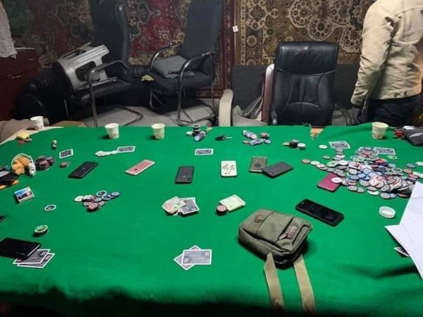 Цахим хаяг ашиглан, мөрийтэй тоглоом зохион байгуулсан Э нарт холбогдох хэргийг шүүхэд шилжүүлжээ