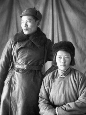 1930- аад оны Нийслэлчүүд гэрэл зурагт /фото/ 