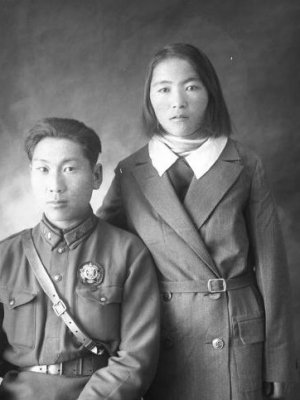 1930- аад оны Нийслэлчүүд гэрэл зурагт /фото/ 