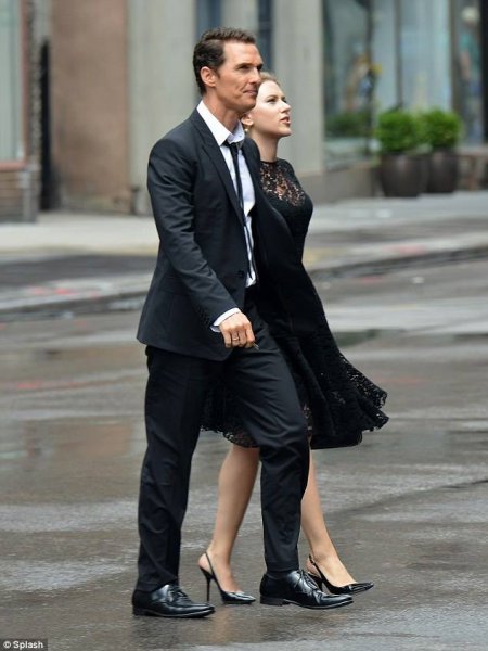 Скарлетт Йоханссоны амраг залуус...