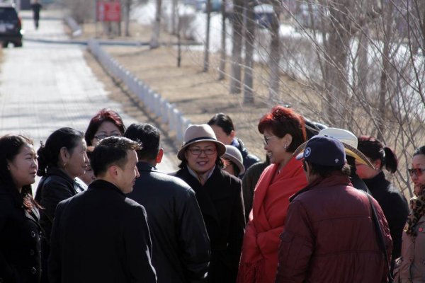 Ардчилсан хувьсгалын 26 жилийн ойн баярын мэнд хүргэе